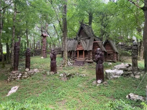 Неповторимая Поляна сказок в Ялте (Крым)